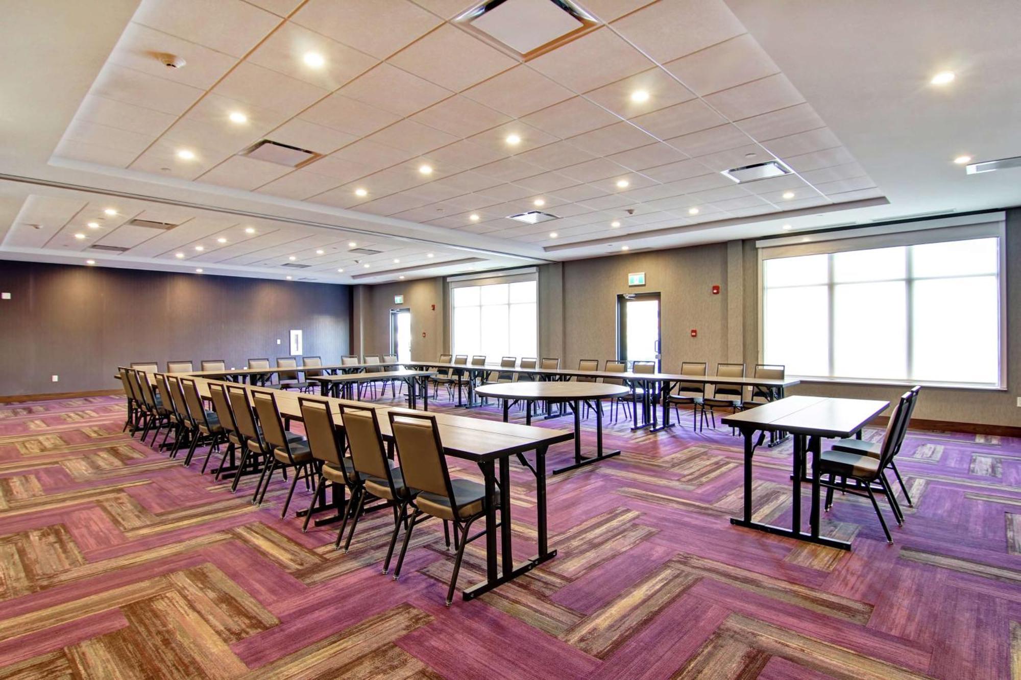 Home2 Suites By Hilton Edmonton South Bagian luar foto